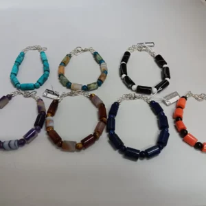 Pulsera cilindros con piedras naturales, acabado en plata de ley.